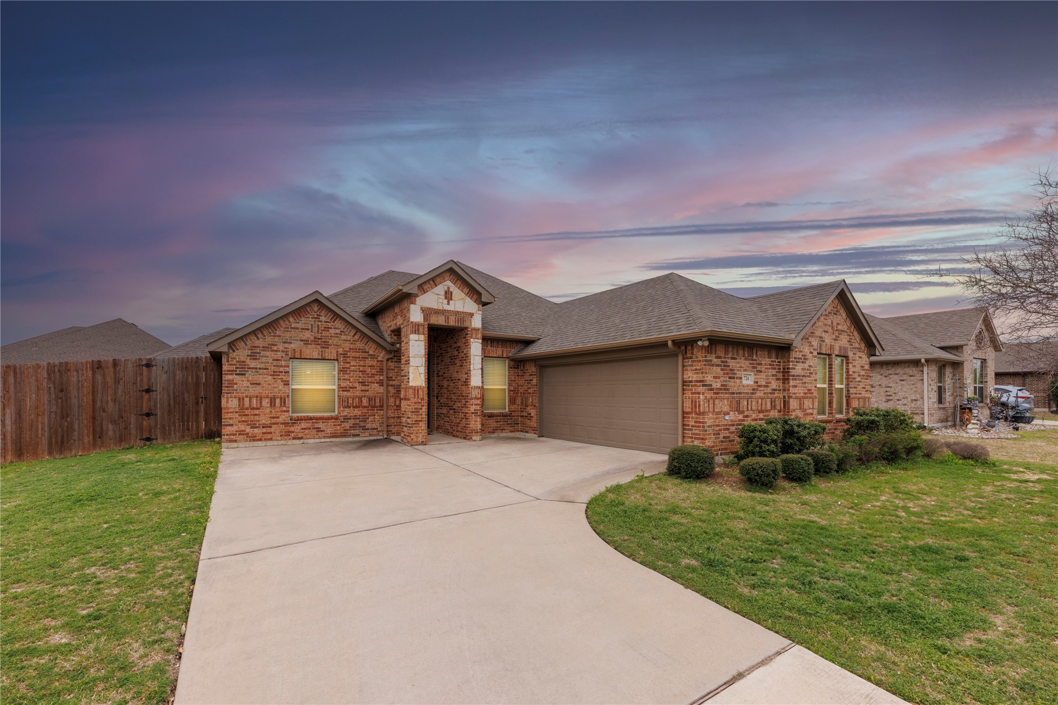 724 Adams Street Waxahachie TX 75165