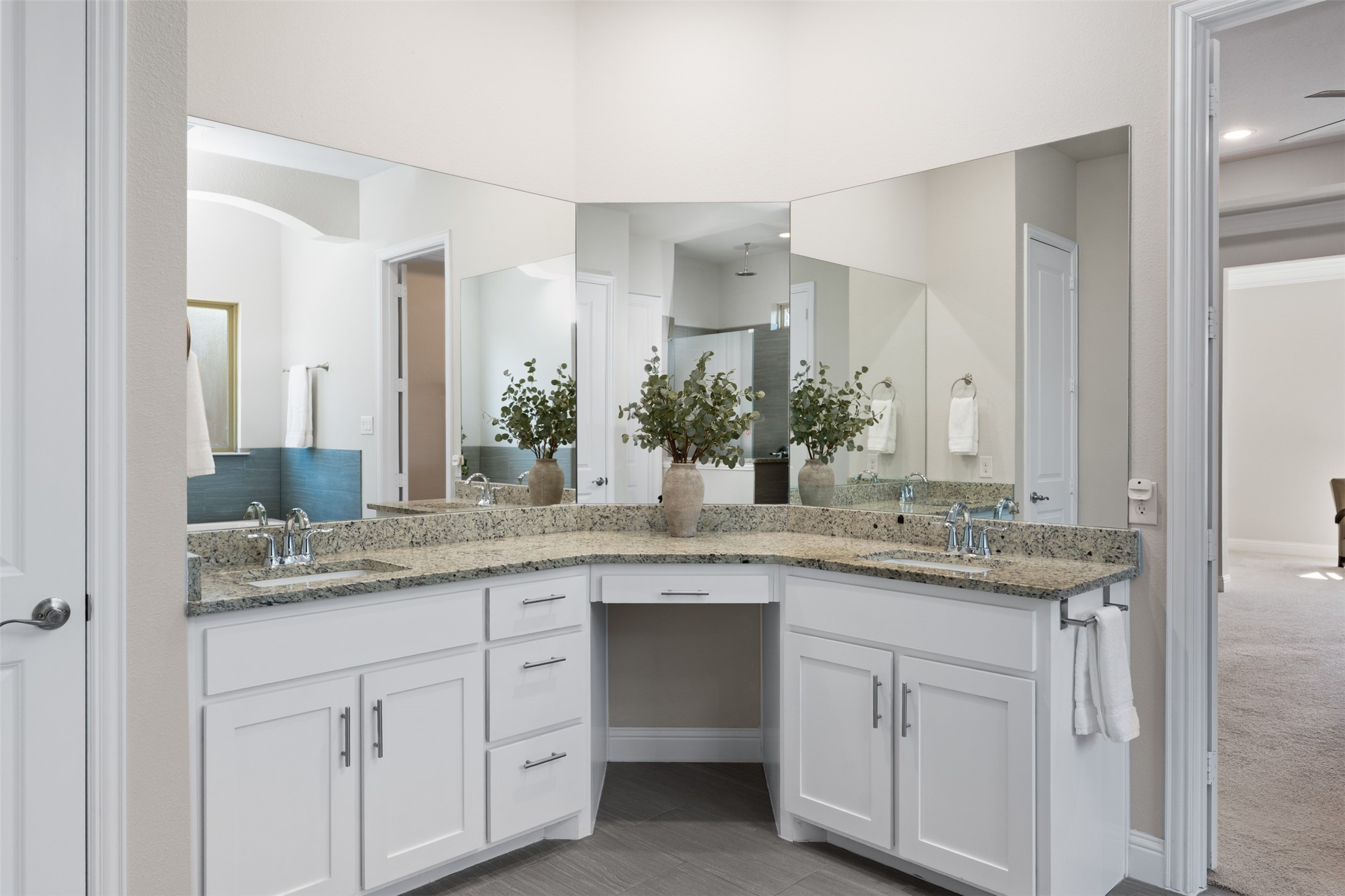 2608 Kuykendall Drive Arlington TX 76001