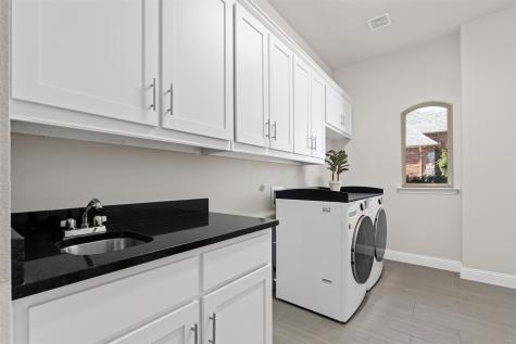 2608 Kuykendall Drive Arlington TX 76001