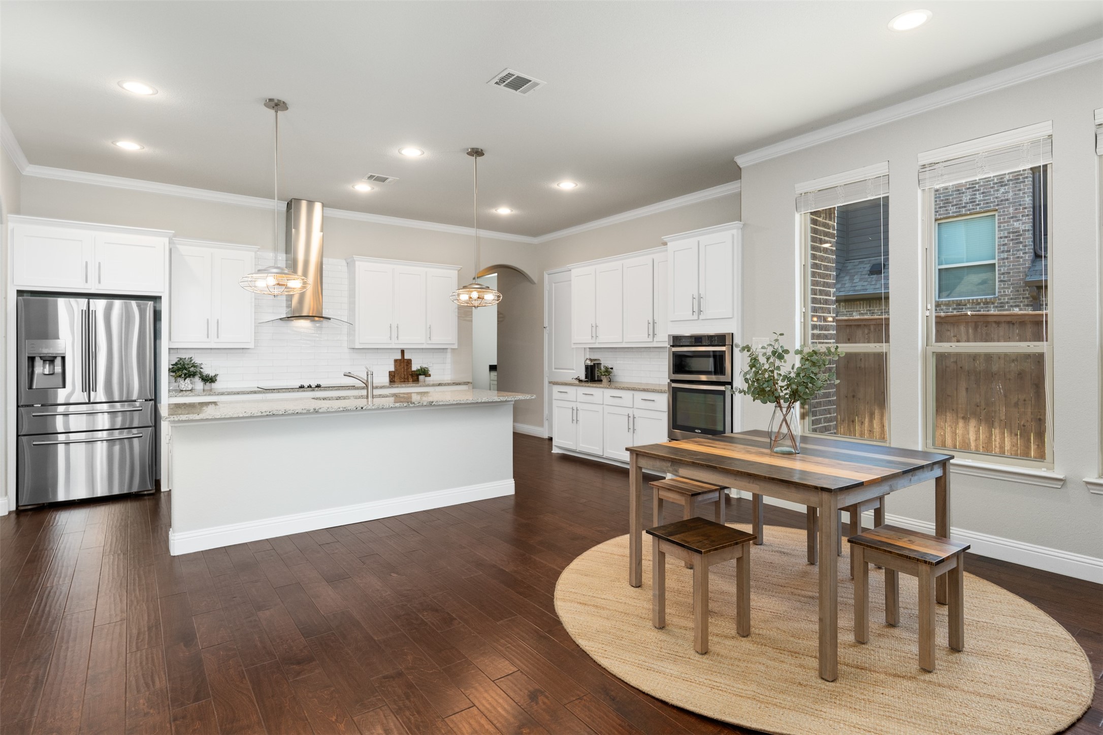 2608 Kuykendall Drive Arlington TX 76001