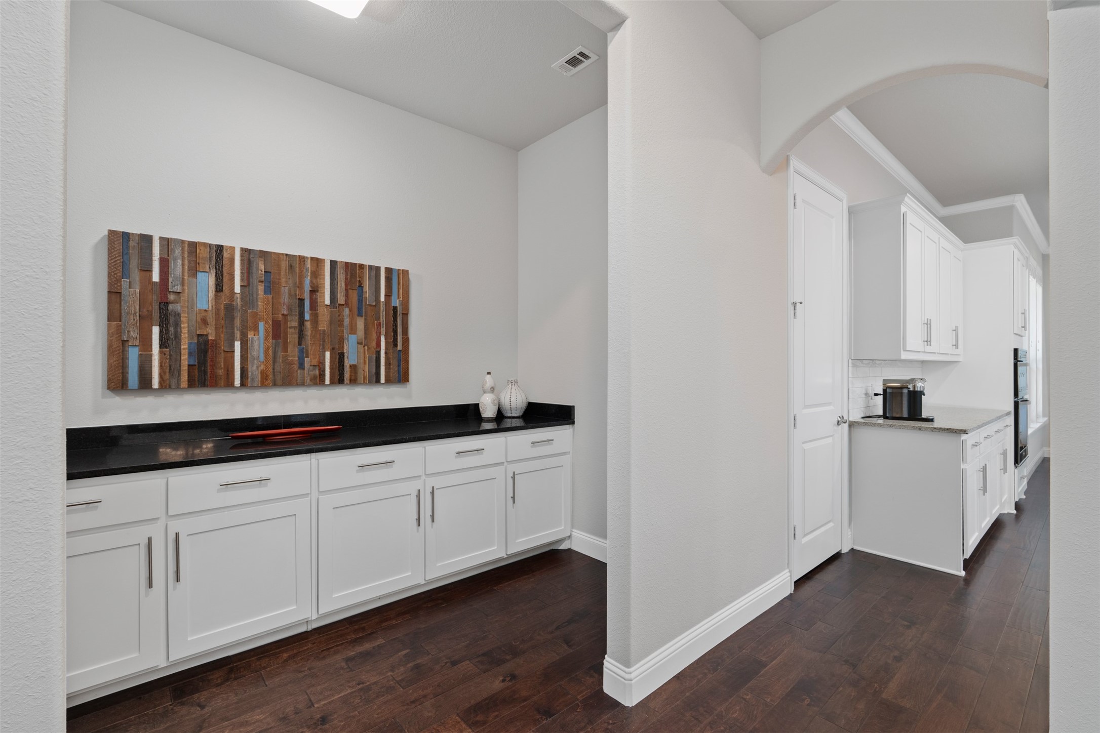 2608 Kuykendall Drive Arlington TX 76001