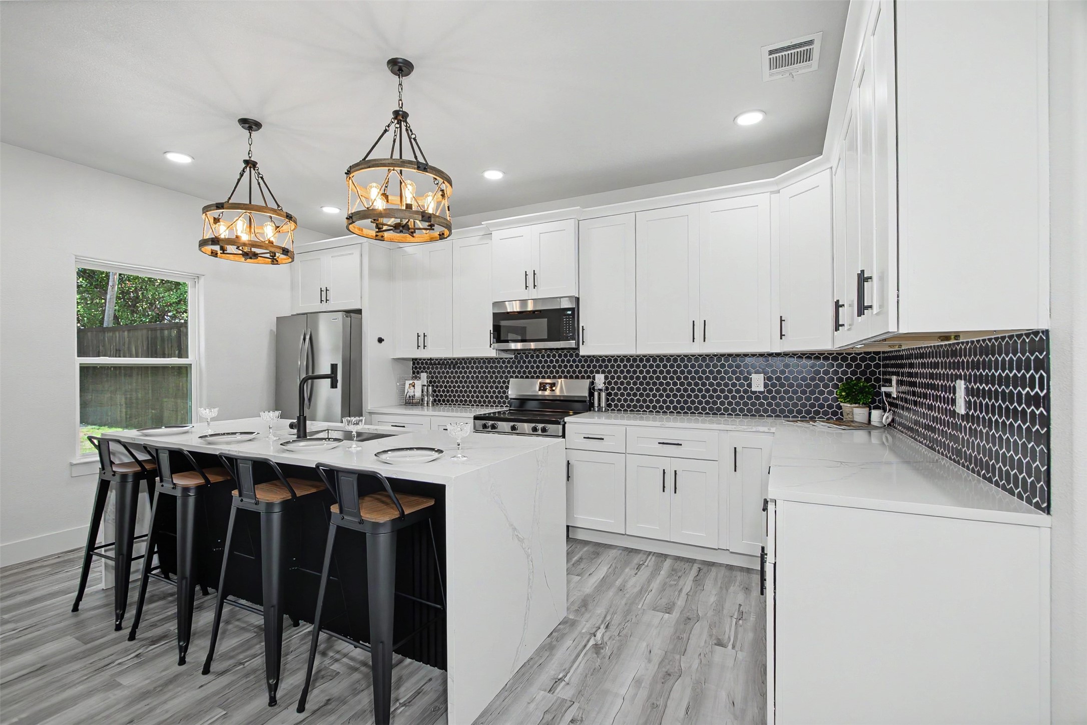 3623 Sioux Trail Granbury TX 76048