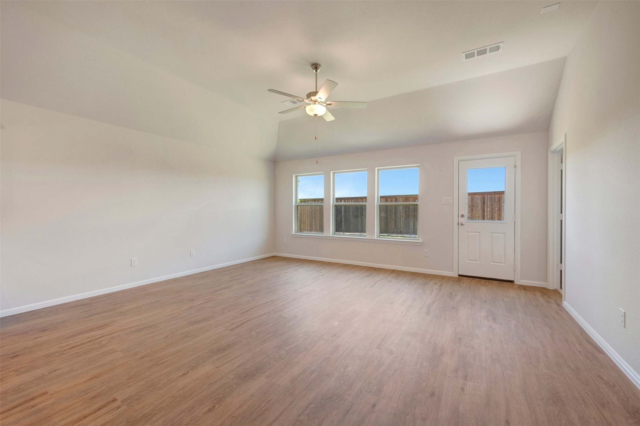 1020 Tarryhill Drive Crowley TX 76036