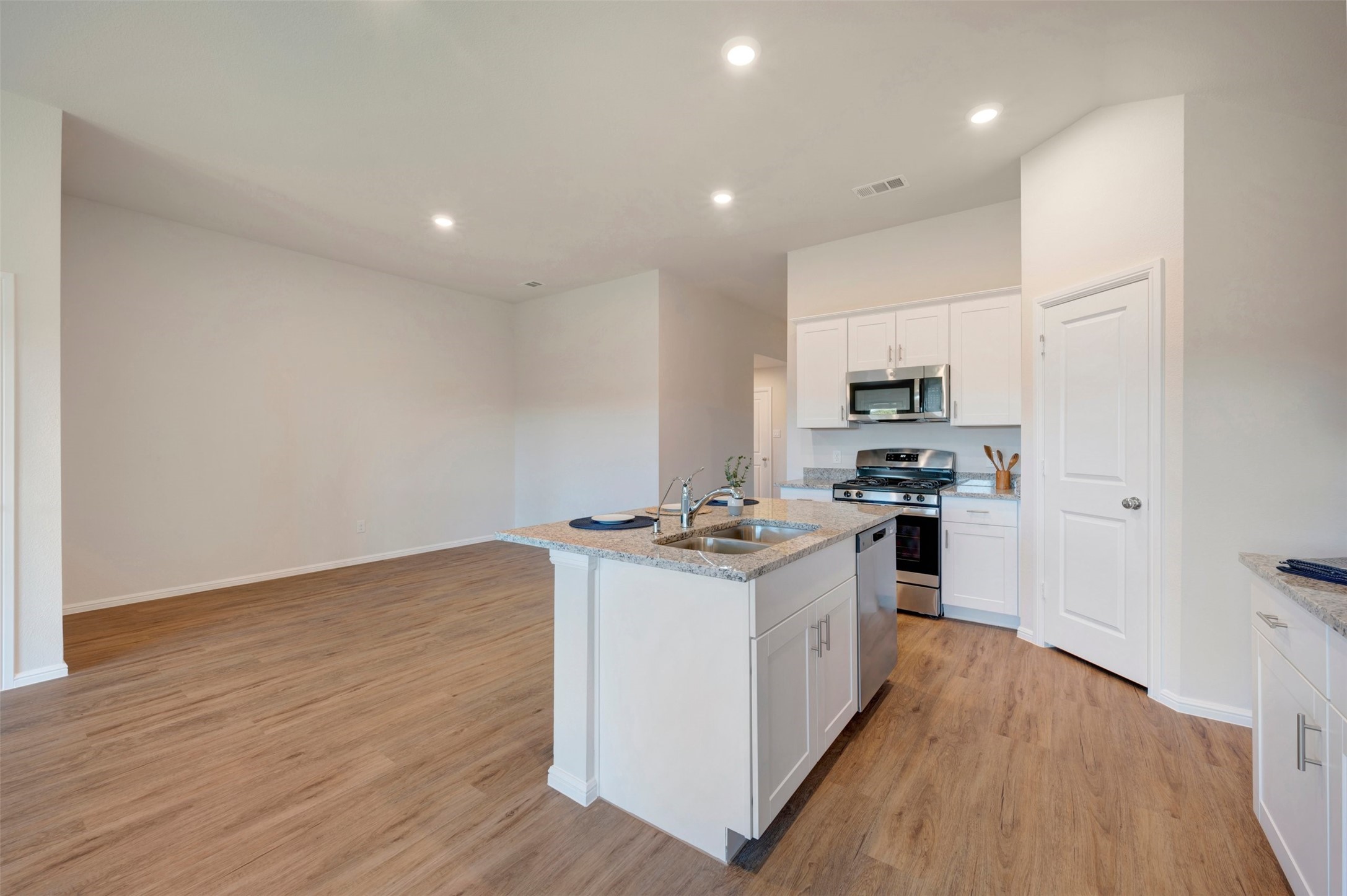 1020 Tarryhill Drive Crowley TX 76036