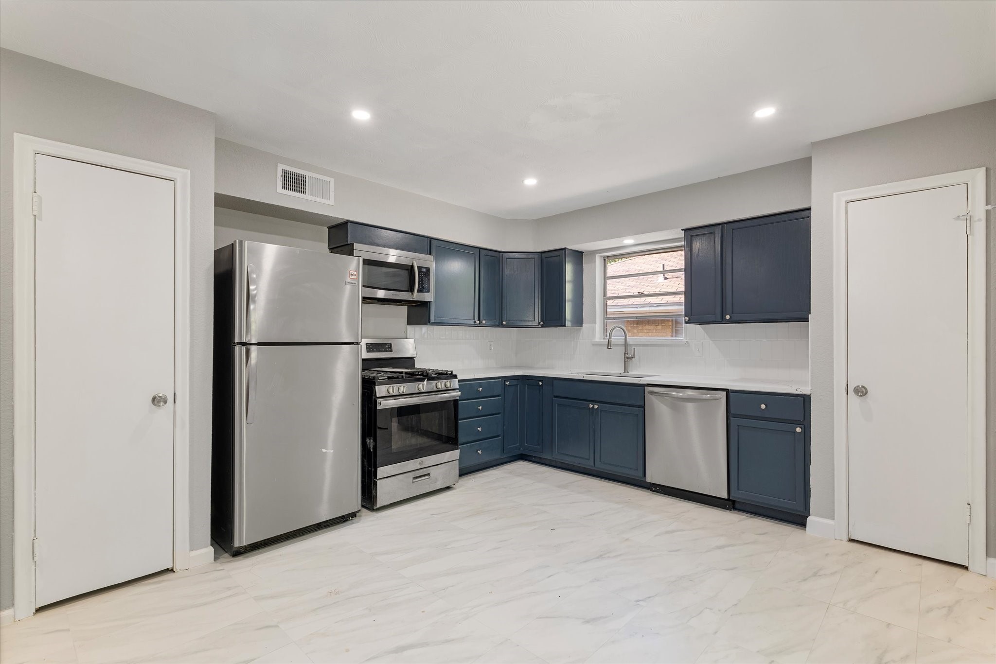 2243 Larry Drive Dallas TX 75228