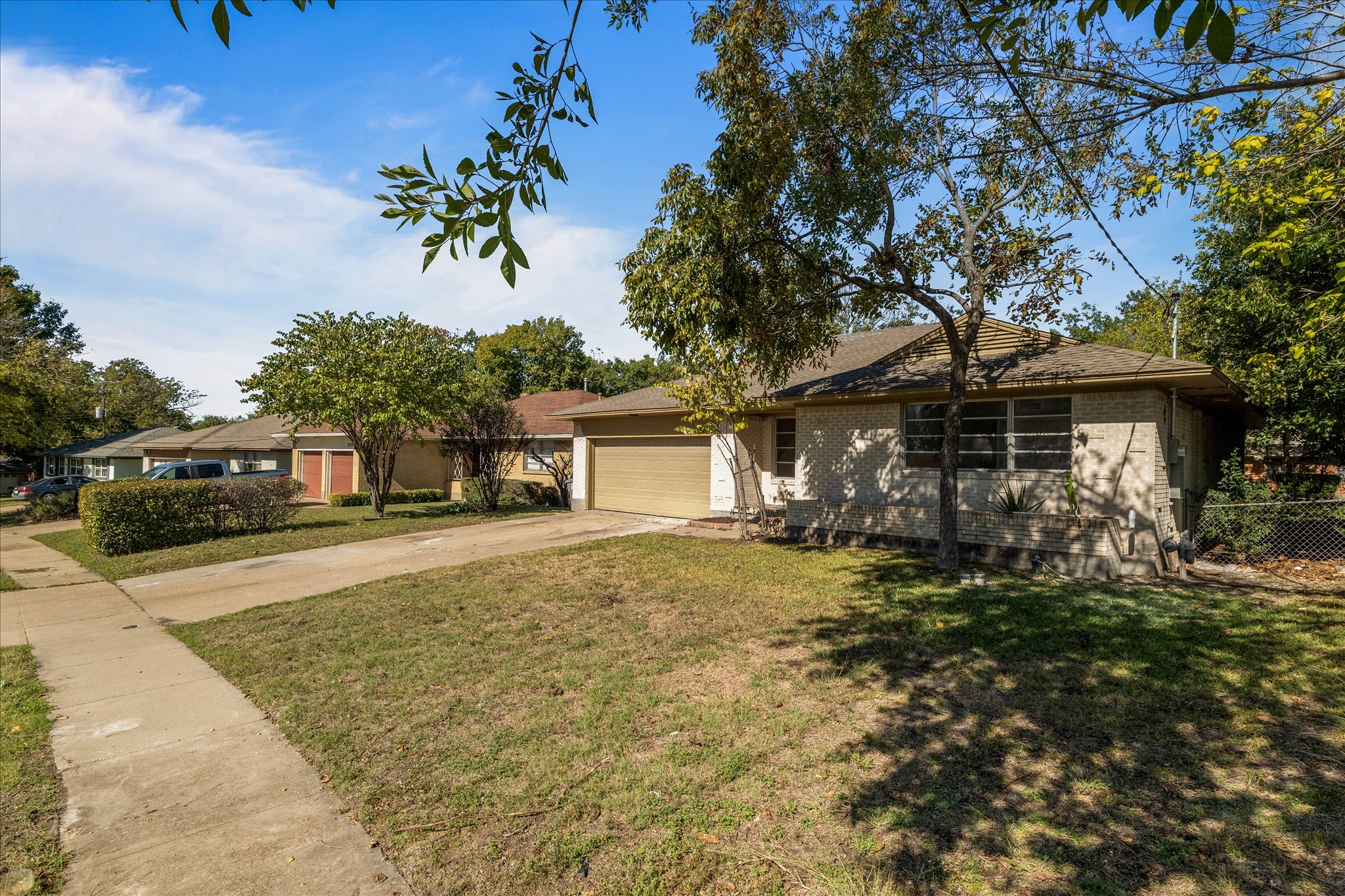 2243 Larry Drive Dallas TX 75228