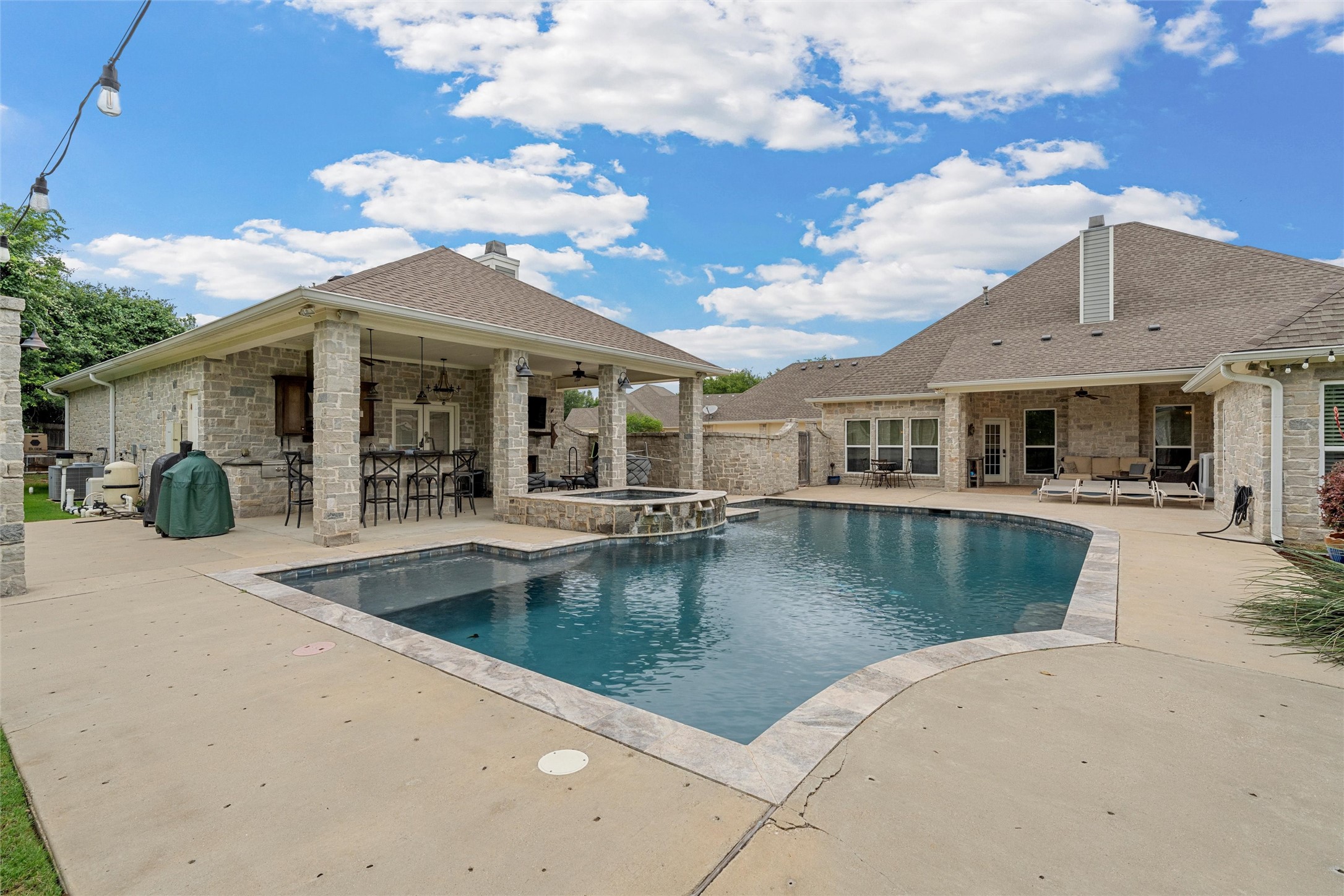 2040 Brook Arbor Court Waco TX 76657