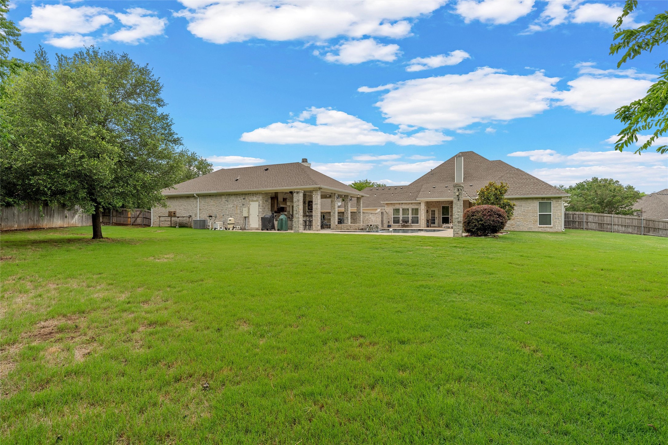 2040 Brook Arbor Court Waco TX 76657