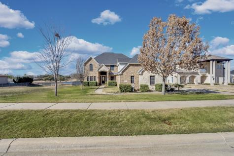 415 Breezeway Court Cedar Hill TX 75104