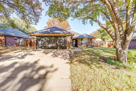 1108 Windy Meadows Drive Burleson TX 76028