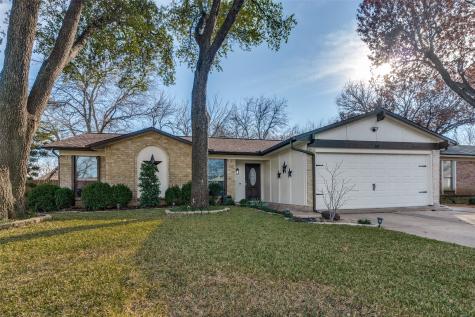 210 Blair Lane Arlington TX 76014
