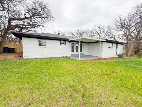1412 Grantland Circle Fort Worth TX 76112