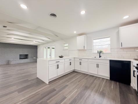 1412 Grantland Circle Fort Worth TX 76112