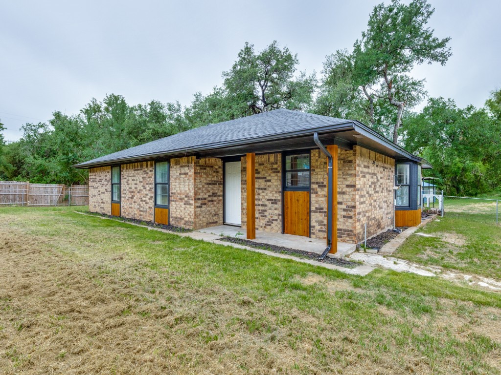 900 Fawn Drive Granbury TX 76049