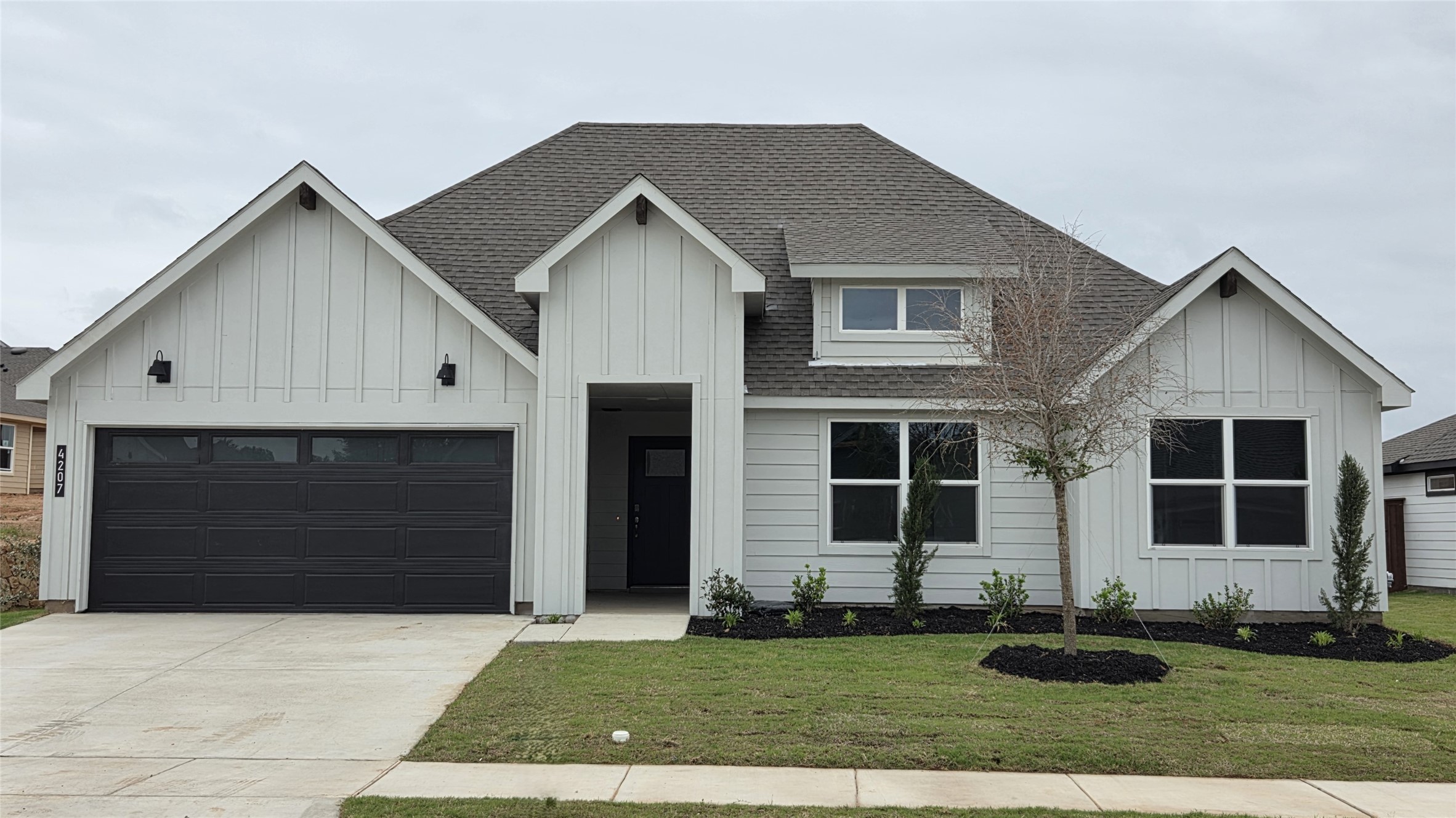 4207 Cornerstone Circle Granbury TX 76048