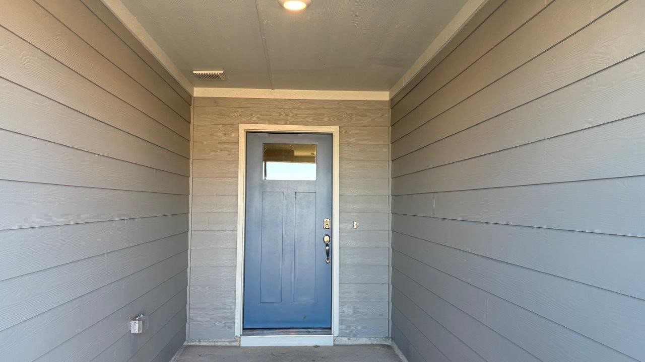 4207 Cornerstone Circle Granbury TX 76048
