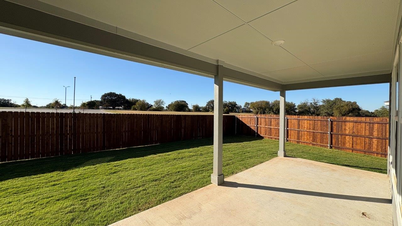 4207 Cornerstone Circle Granbury TX 76048