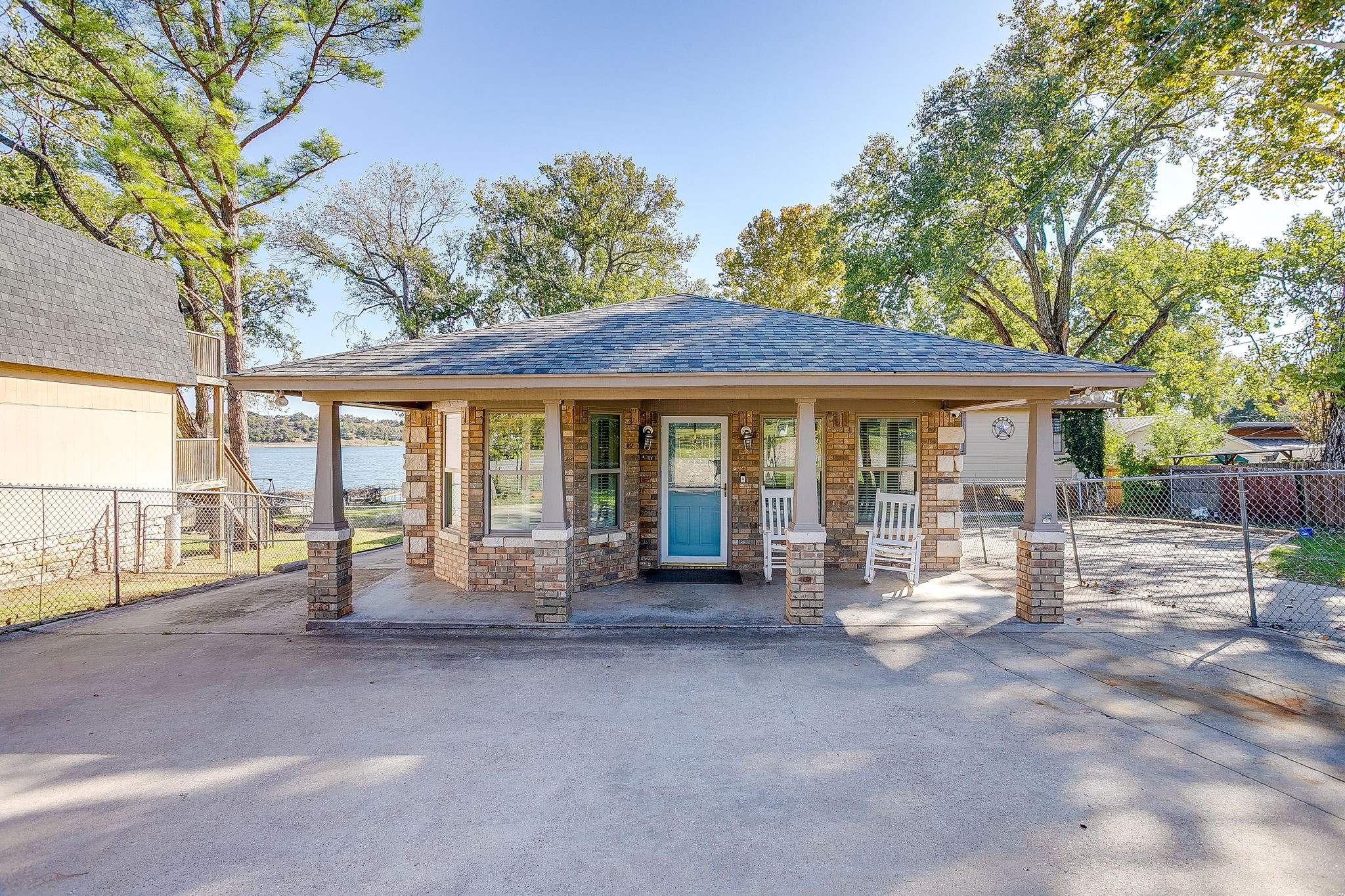 1231 E Lake Drive Weatherford TX 76087