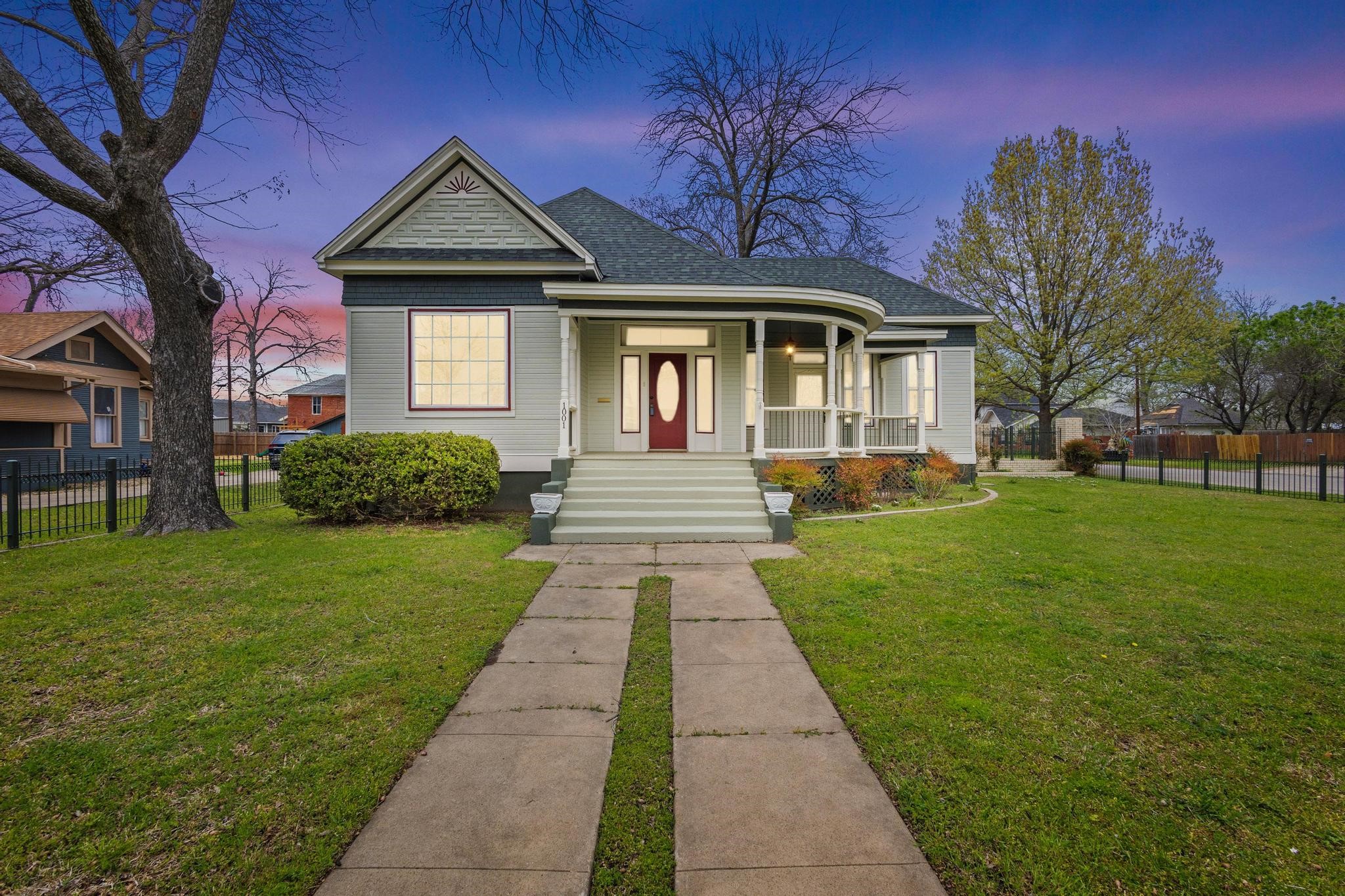 1001 W Morton Street Denison TX 75020