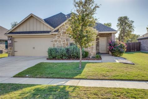 1538 Woodlake Drive Waxahachie TX 75165