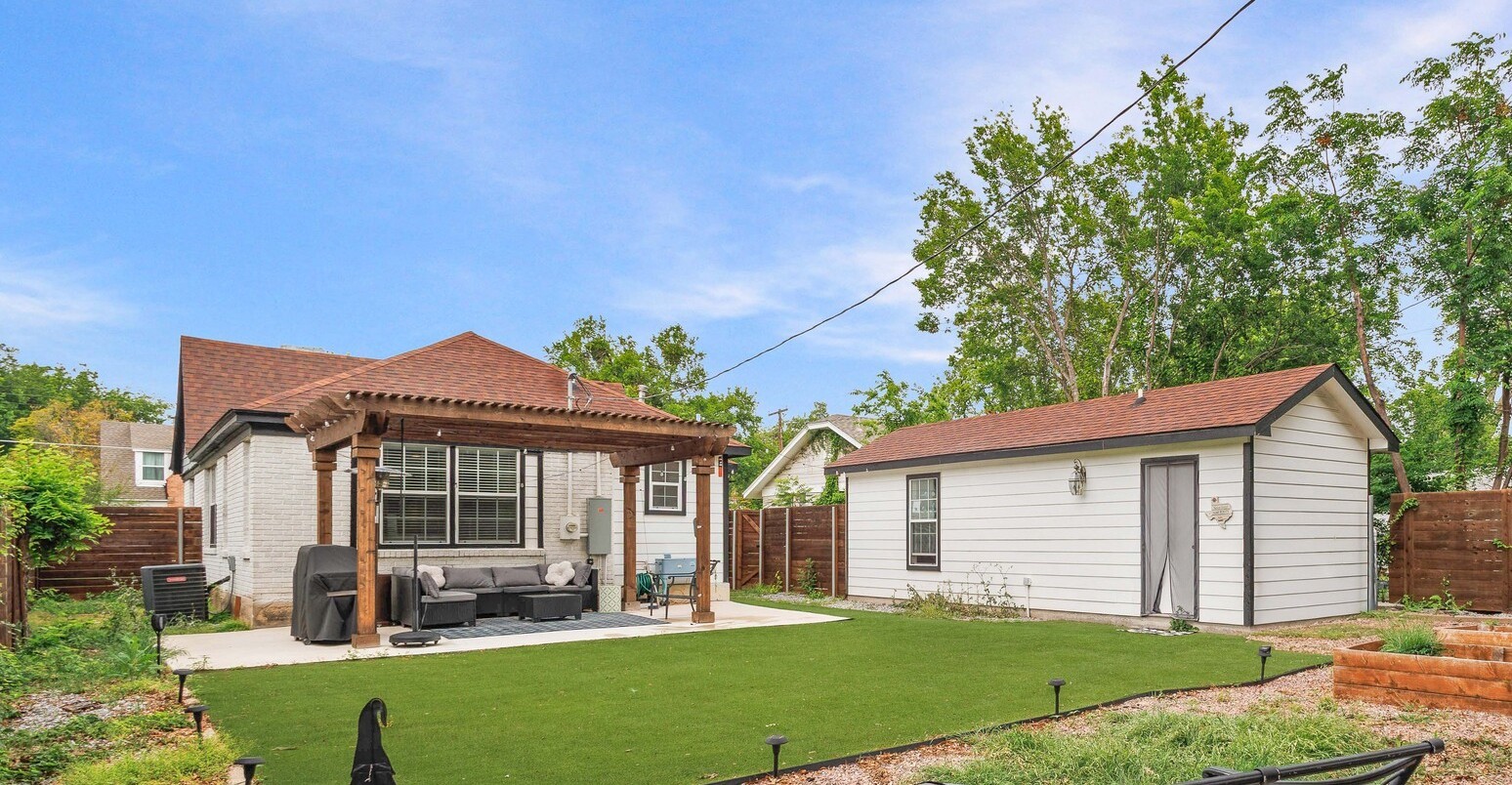 2744 Catherine Street Dallas TX 75211