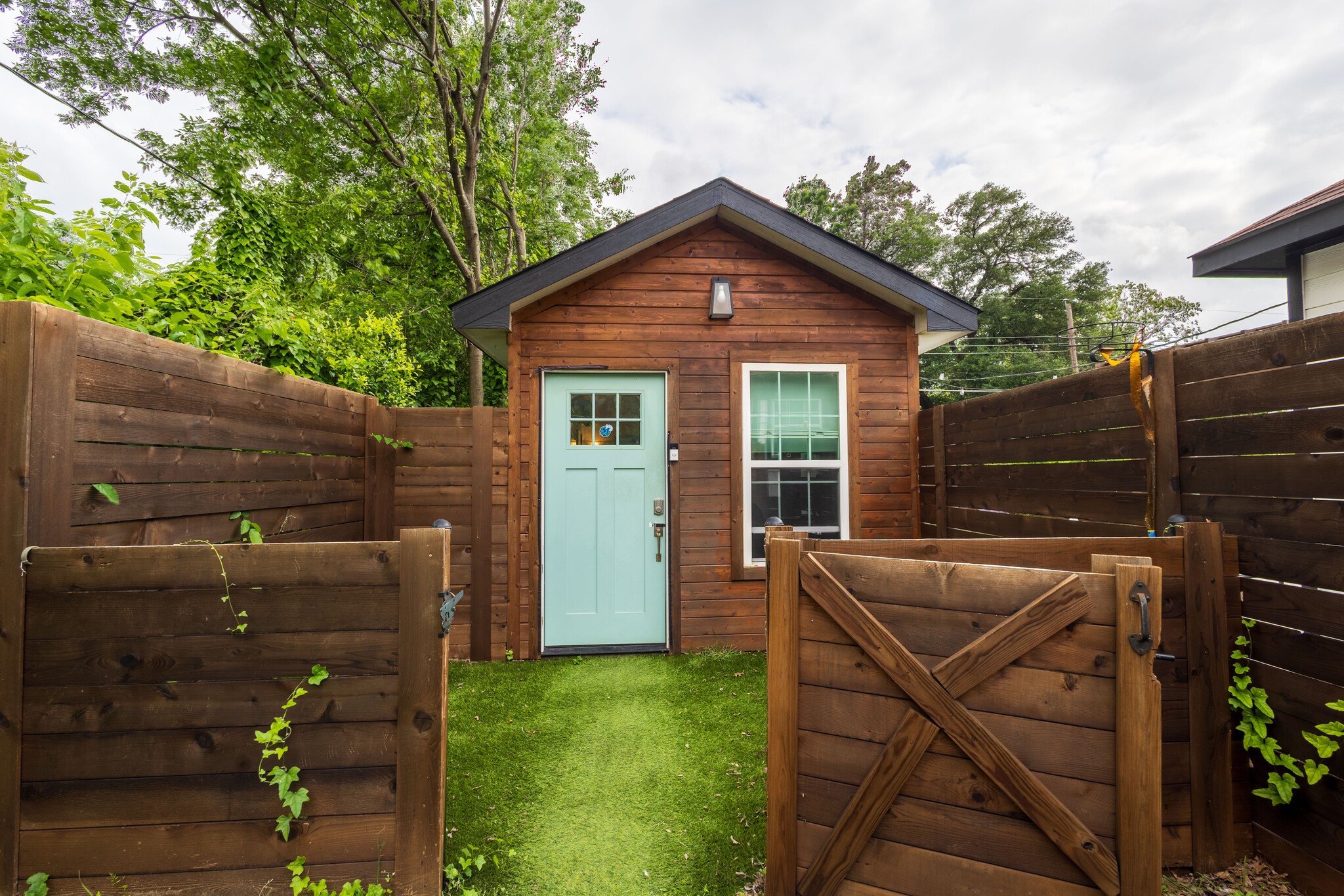 2744 Catherine Street Dallas TX 75211