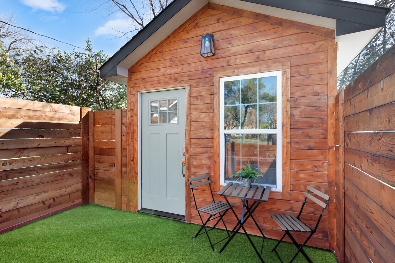 2744 Catherine Street Dallas TX 75211