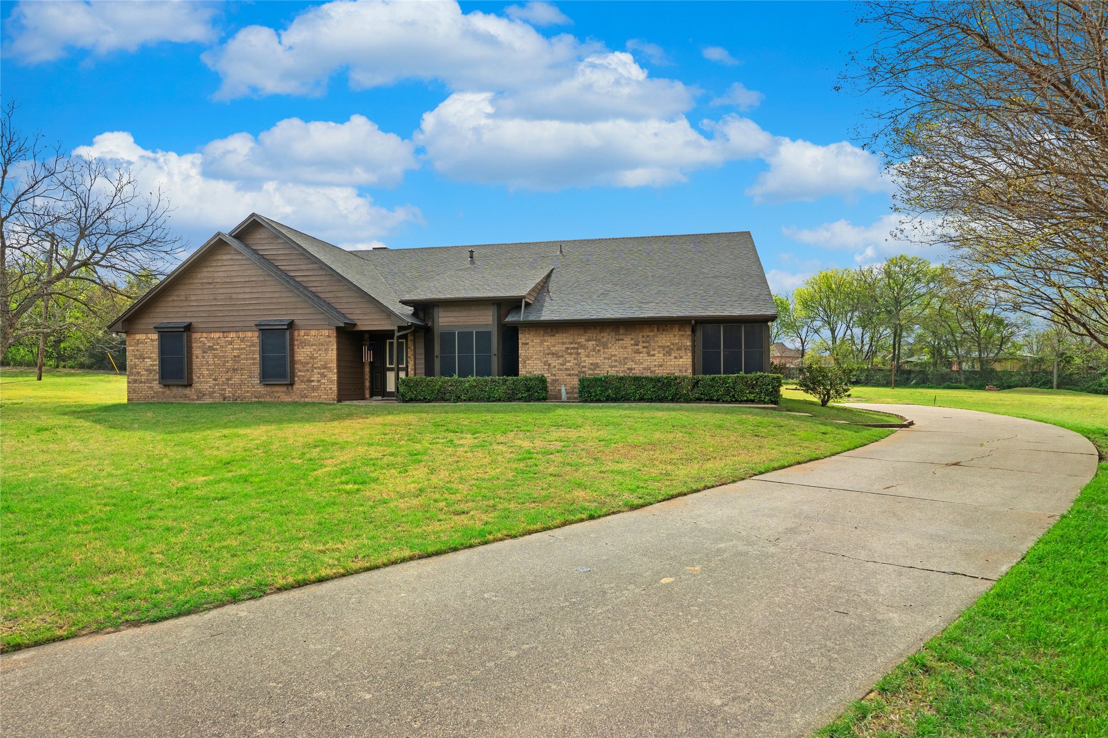 5840 Crystal Drive Midlothian TX 76065