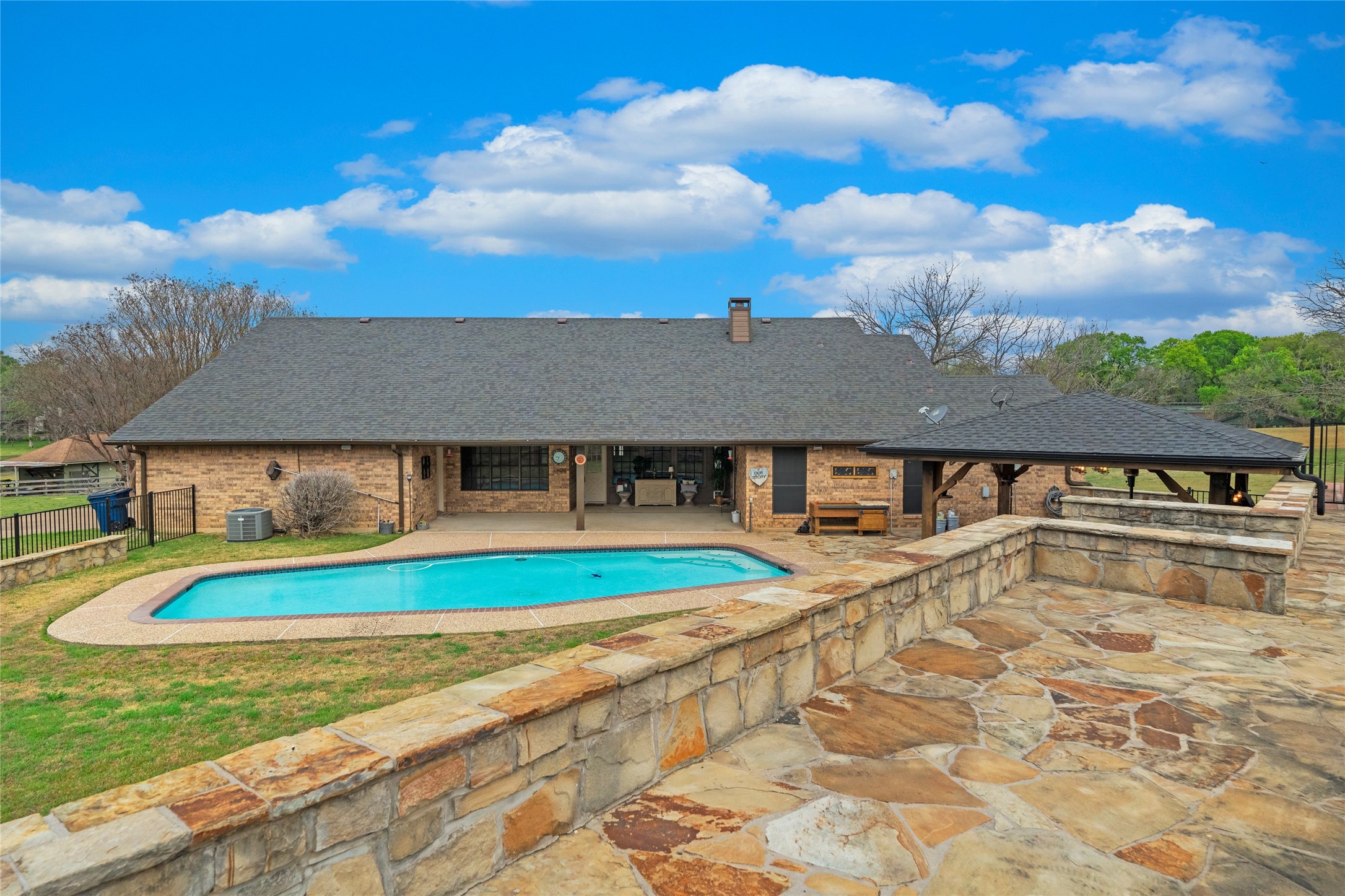 5840 Crystal Drive Midlothian TX 76065