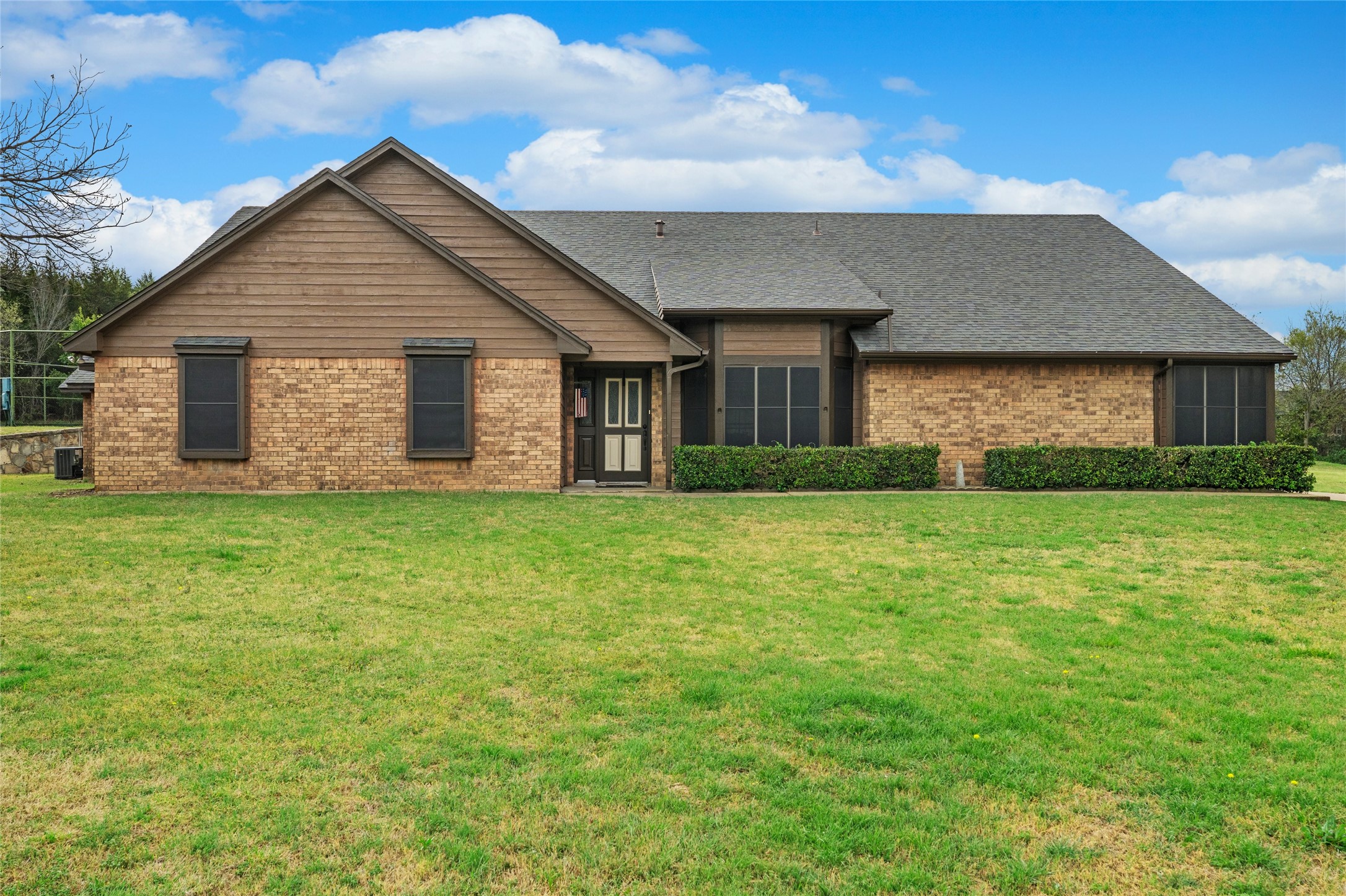 5840 Crystal Drive Midlothian TX 76065