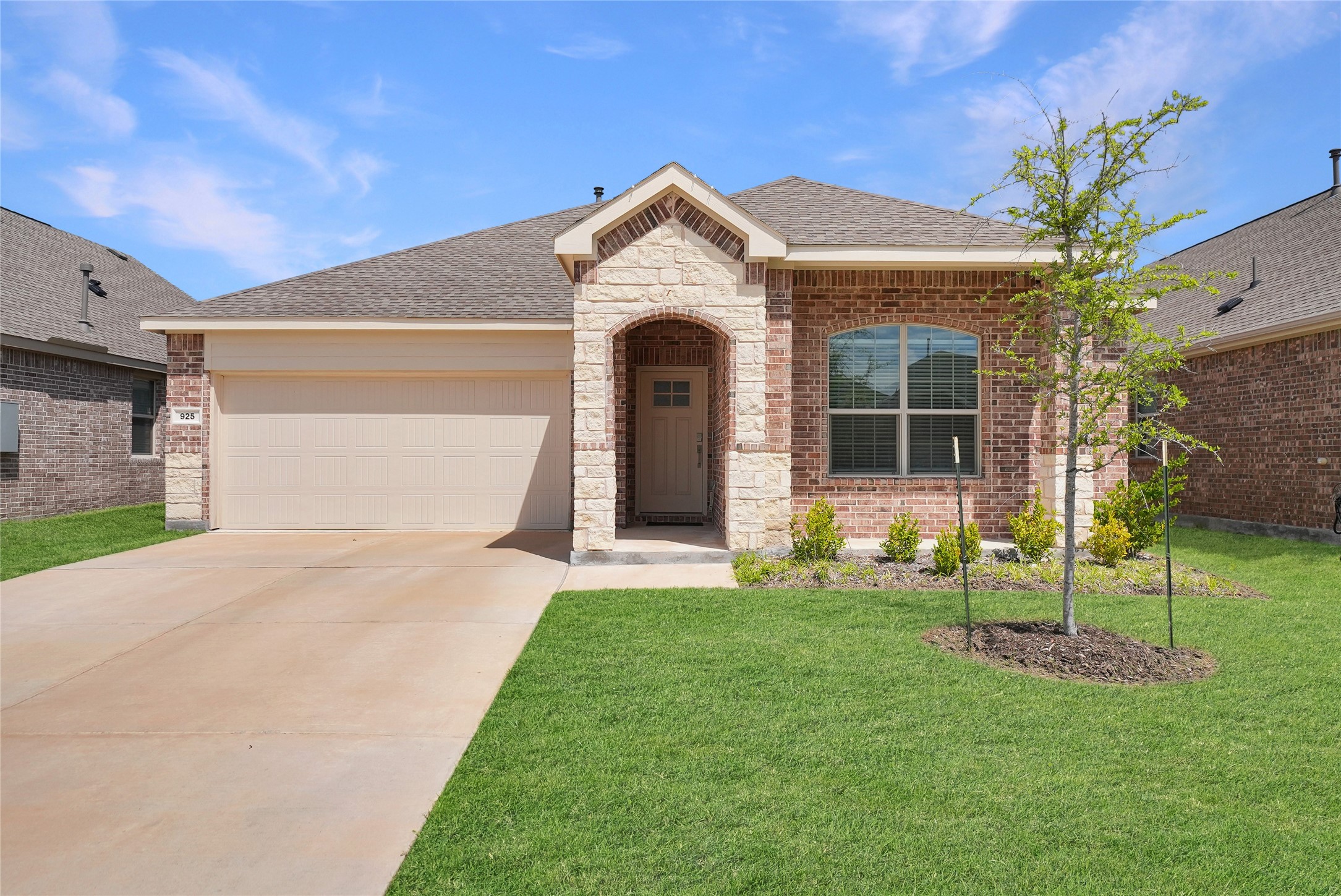 925 Garner Drive Fate TX 75087