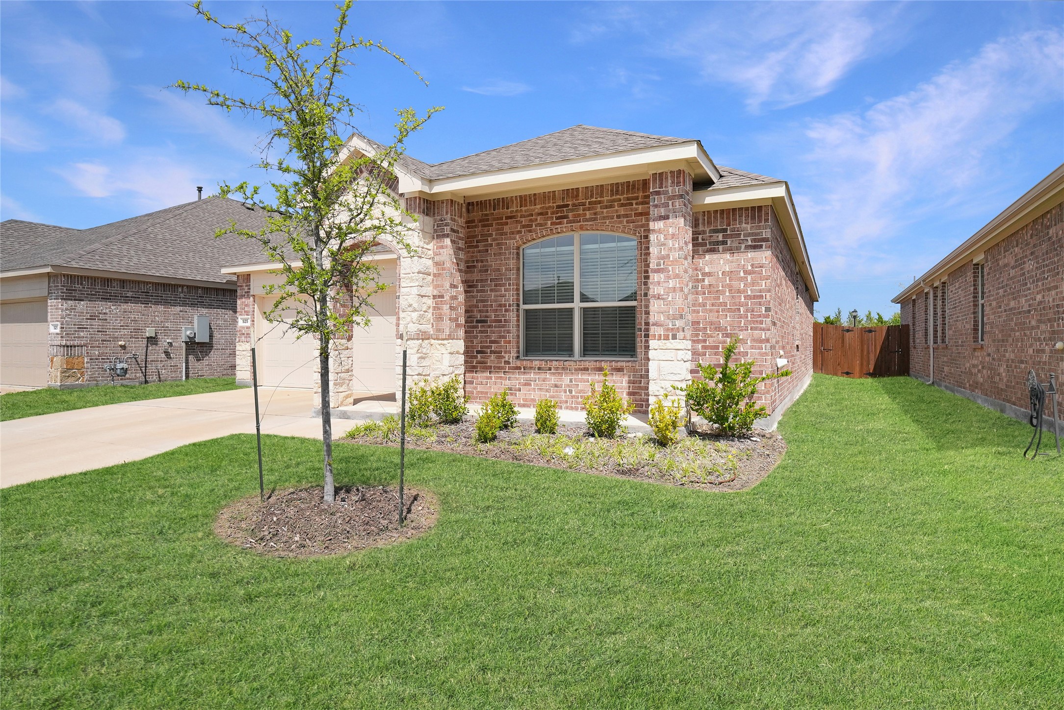 925 Garner Drive Fate TX 75087