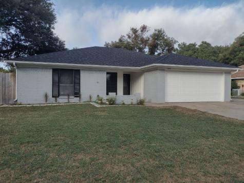 1002 Meadowlark Lane Granbury TX 76048