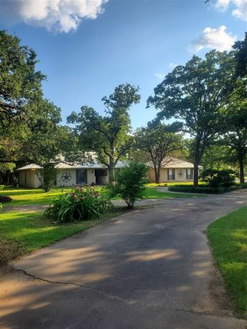 102 Shady Grove Court Joshua TX 76058