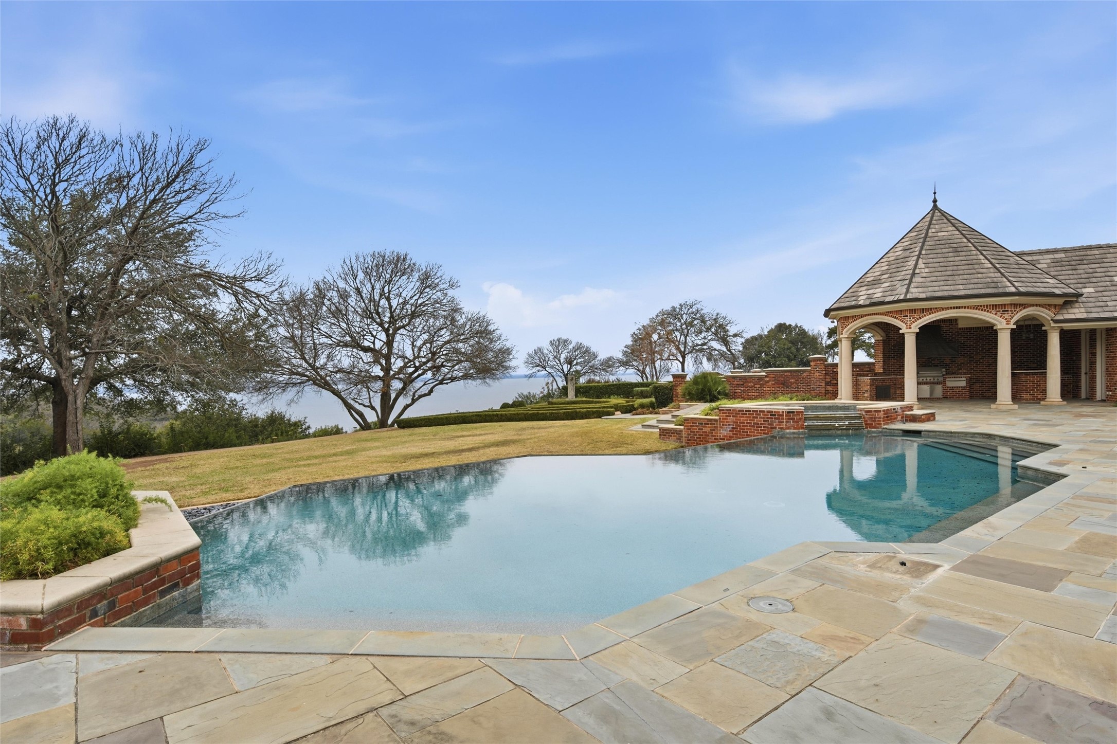 5305 Hillcrest Drive Waco TX 76710