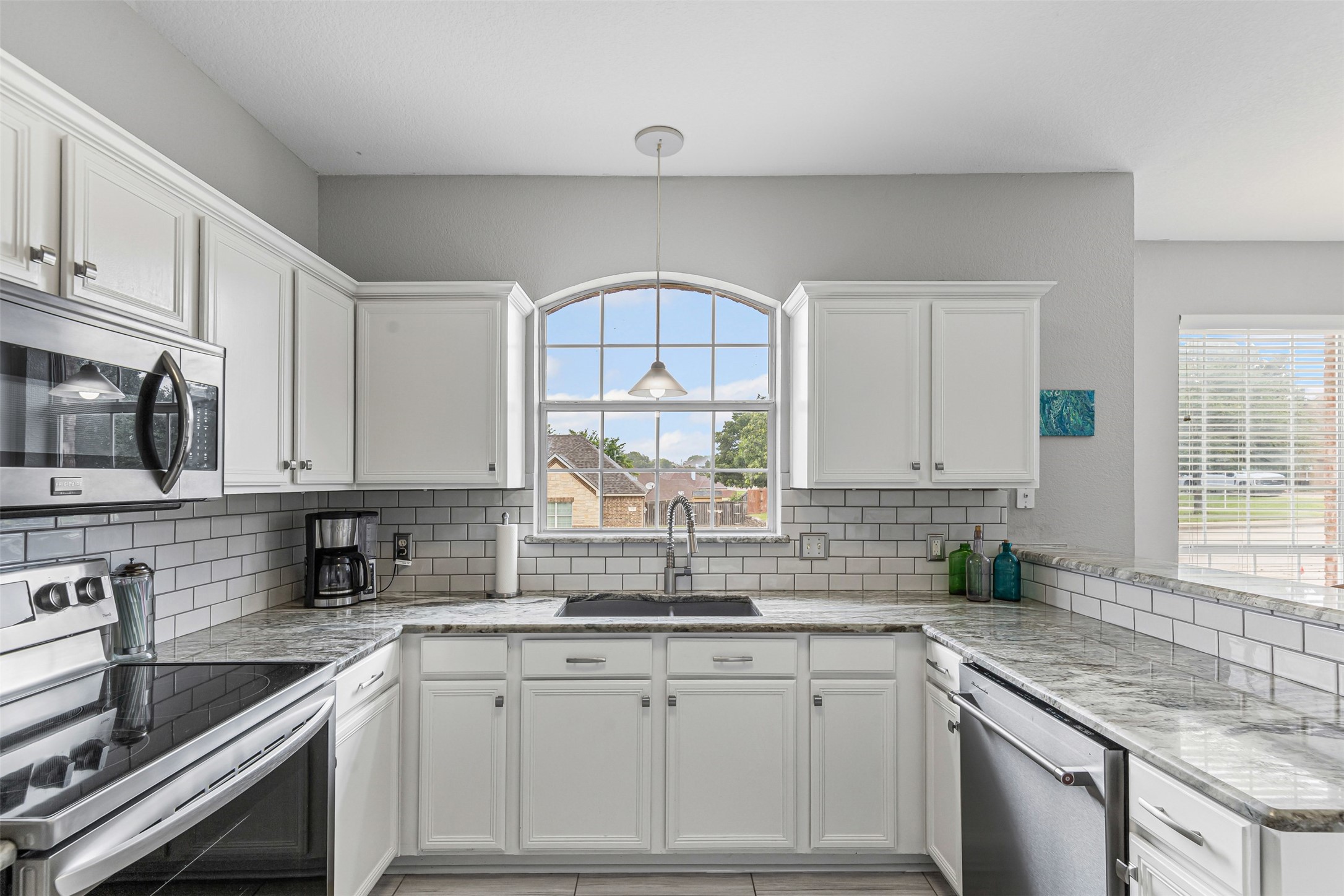 2122 Quail Ridge Drive Weatherford TX 76087