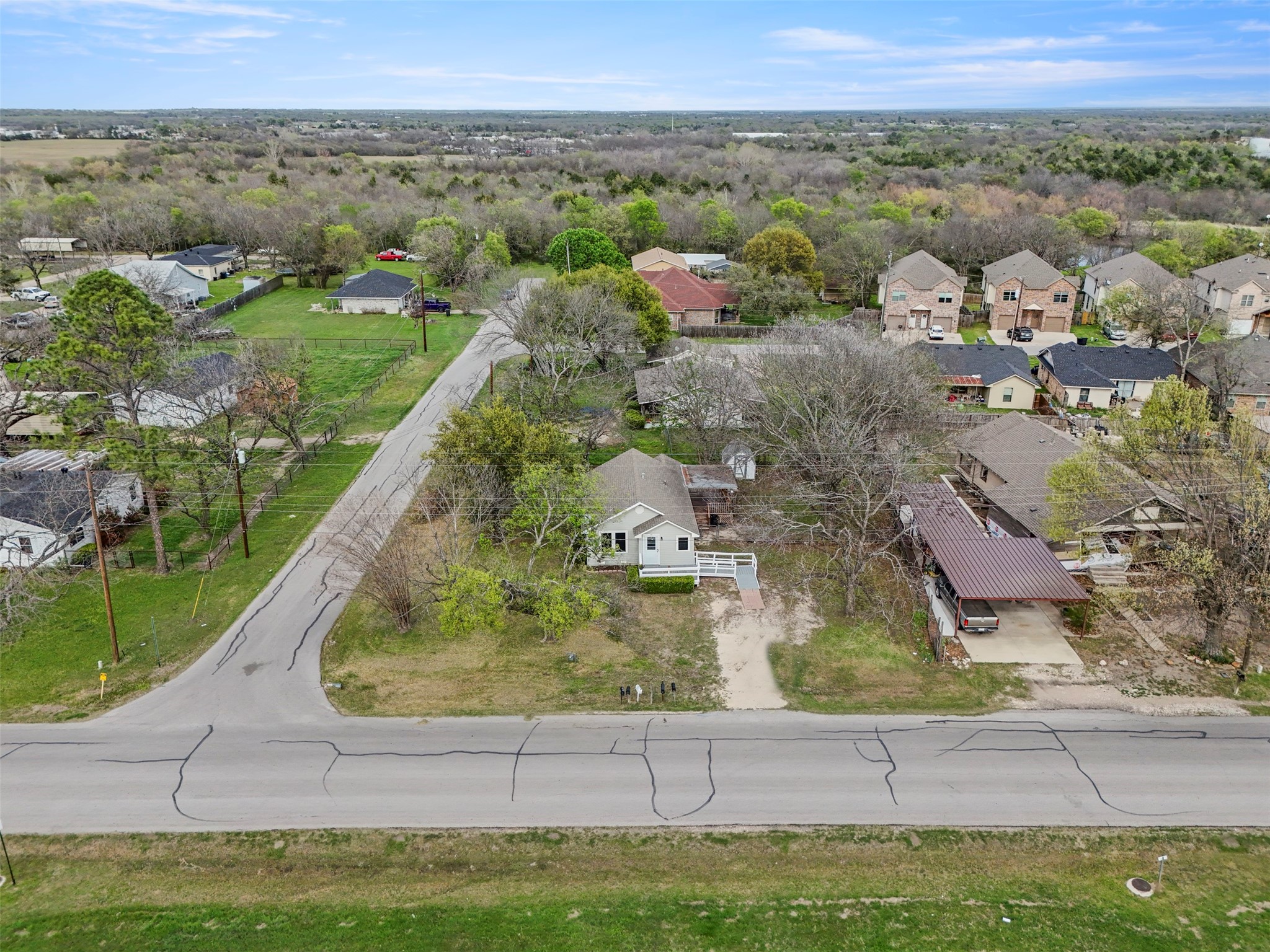 400 S Garrett Avenue Garrett TX 75119