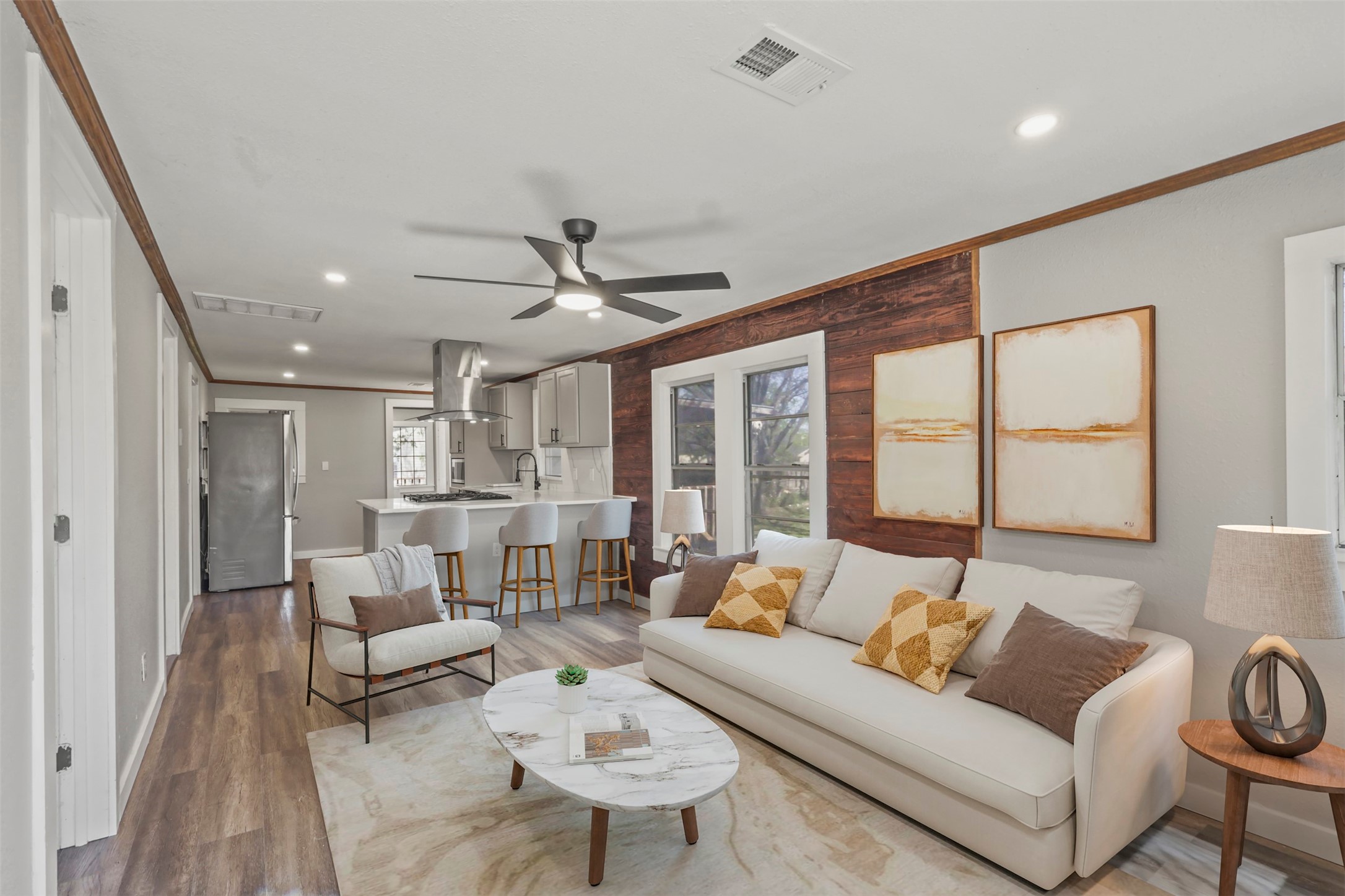 400 S Garrett Avenue Garrett TX 75119