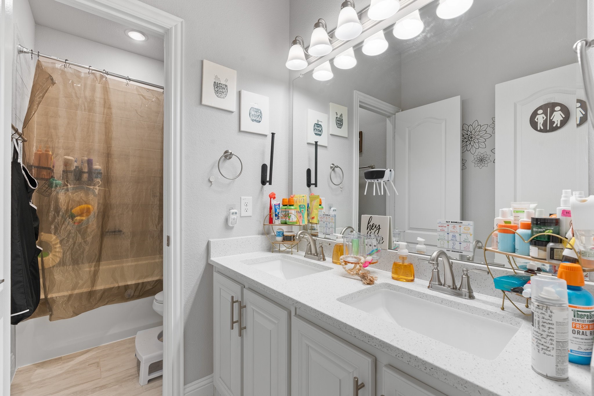 505 Livia Street Burleson TX 76028