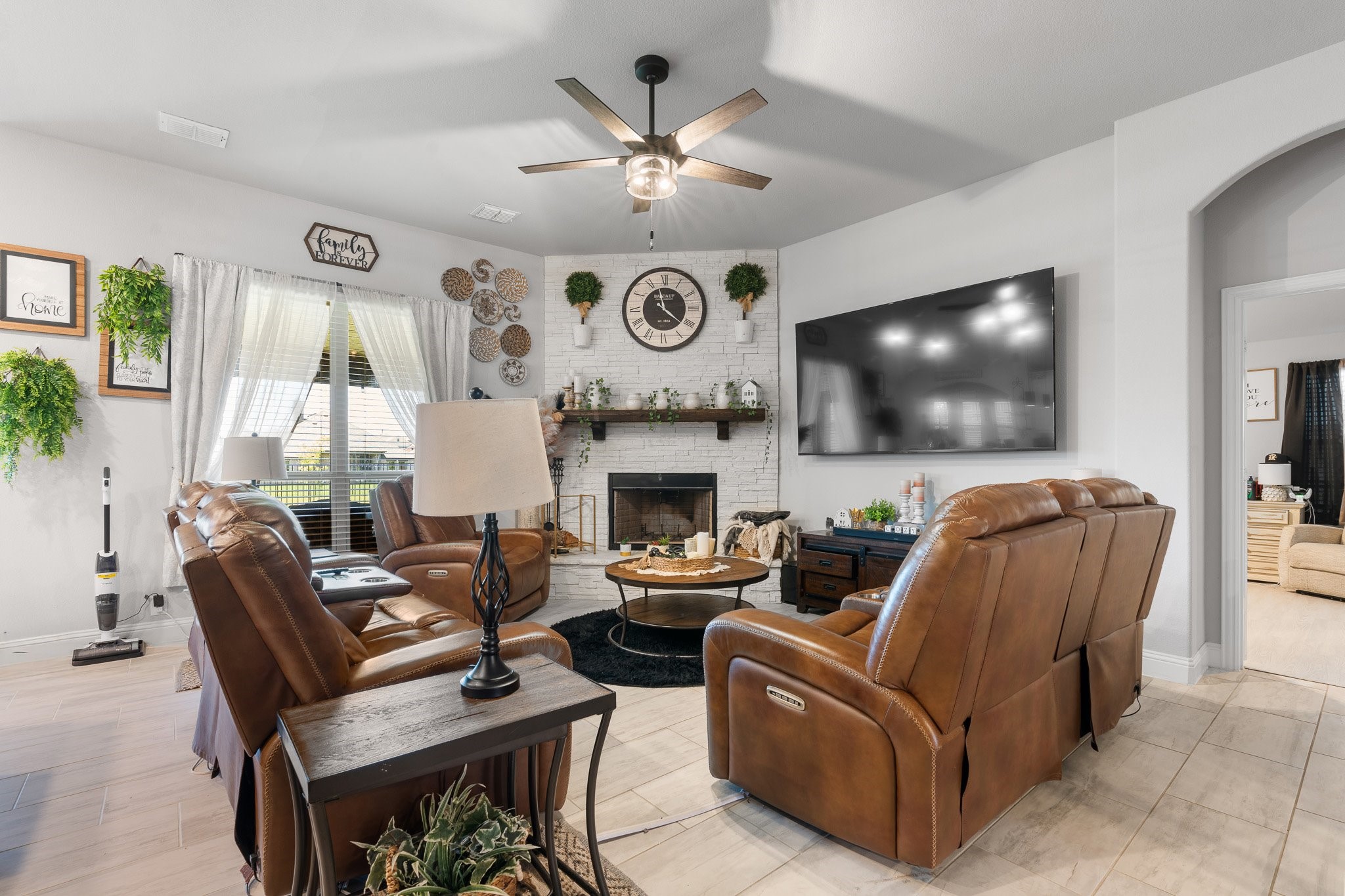505 Livia Street Burleson TX 76028