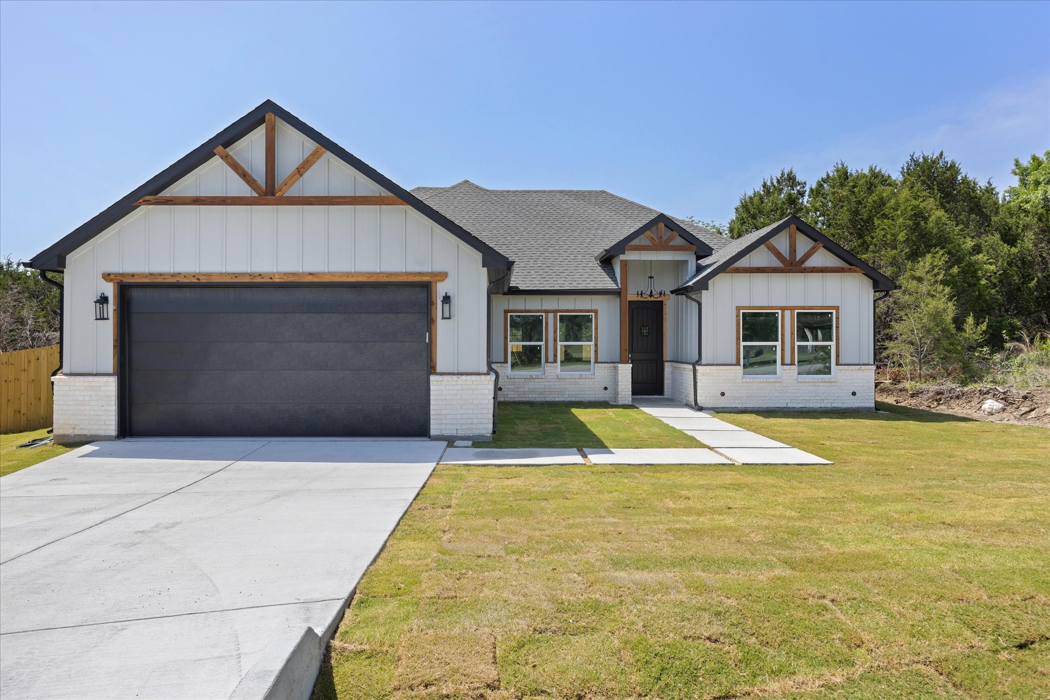 2319 Neches Street Granbury TX 76048