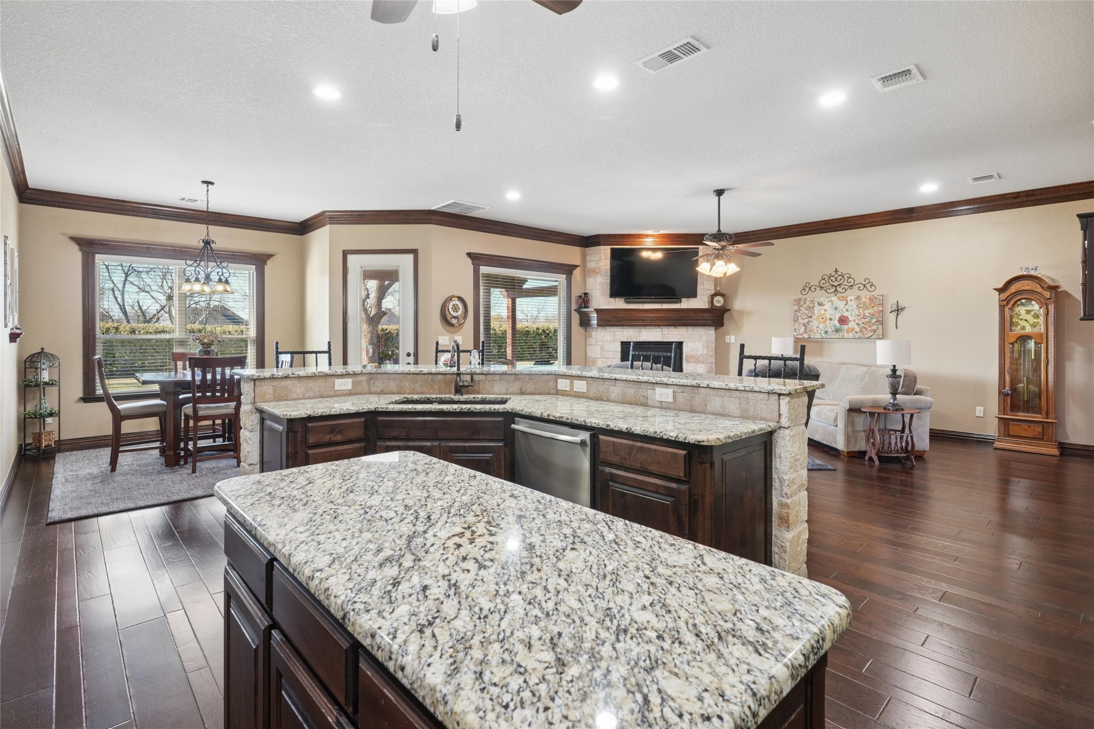 5707 Medinah Drive Granbury TX 76049