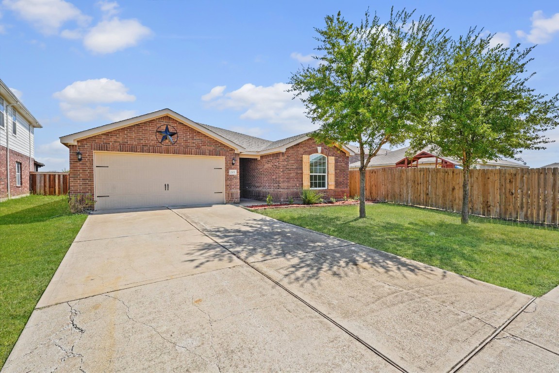 2105 Fresia Lane Forney TX 75126