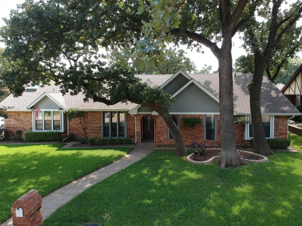2413 Knightsbridge Street Grand Prairie TX 75050