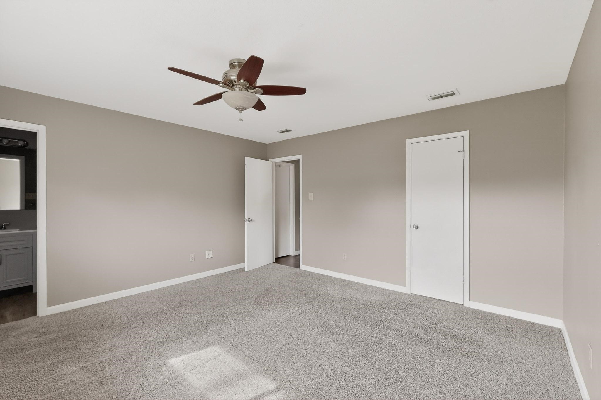 733 Reveille Road Fort Worth TX 76108