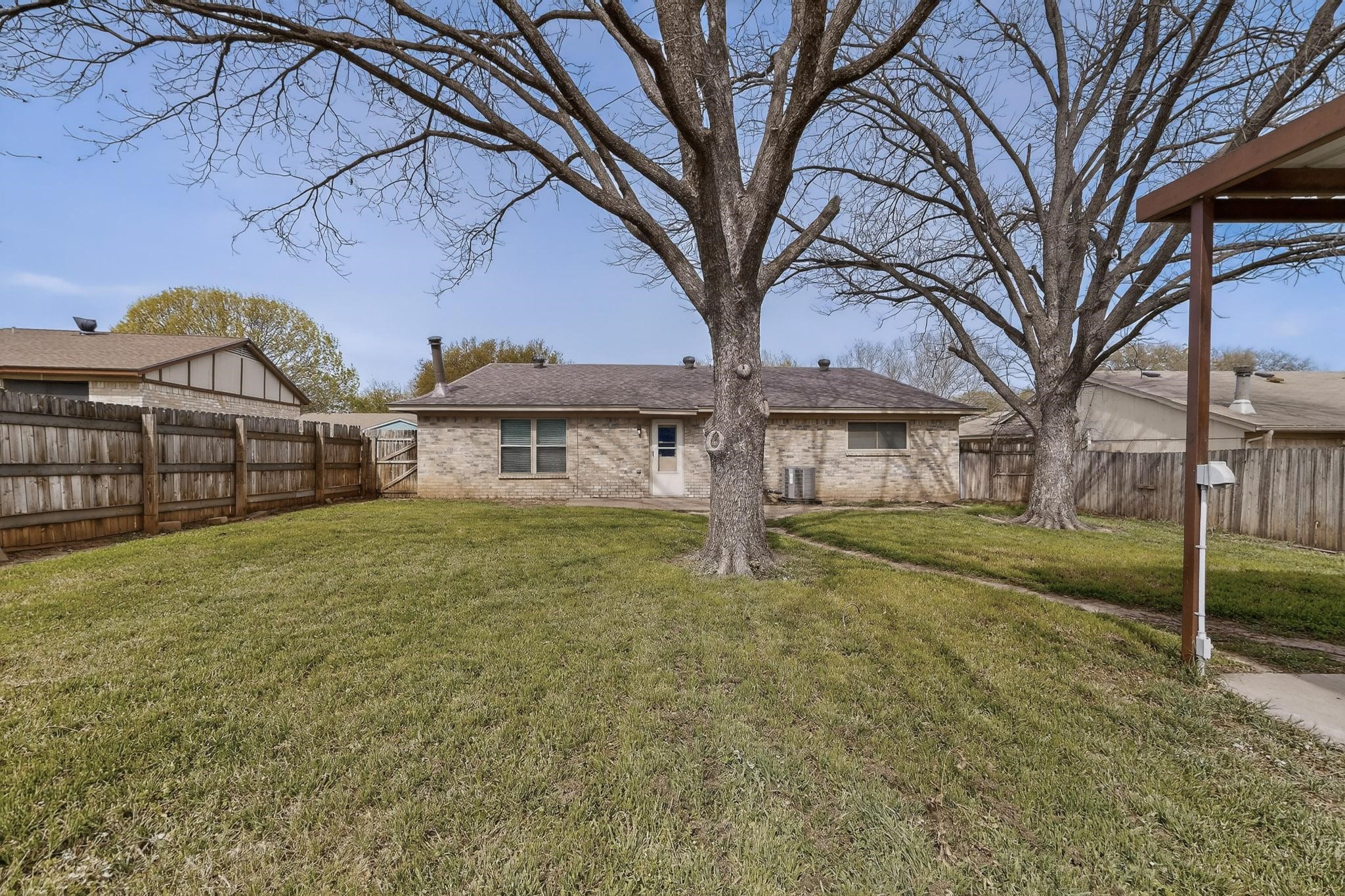 733 Reveille Road Fort Worth TX 76108