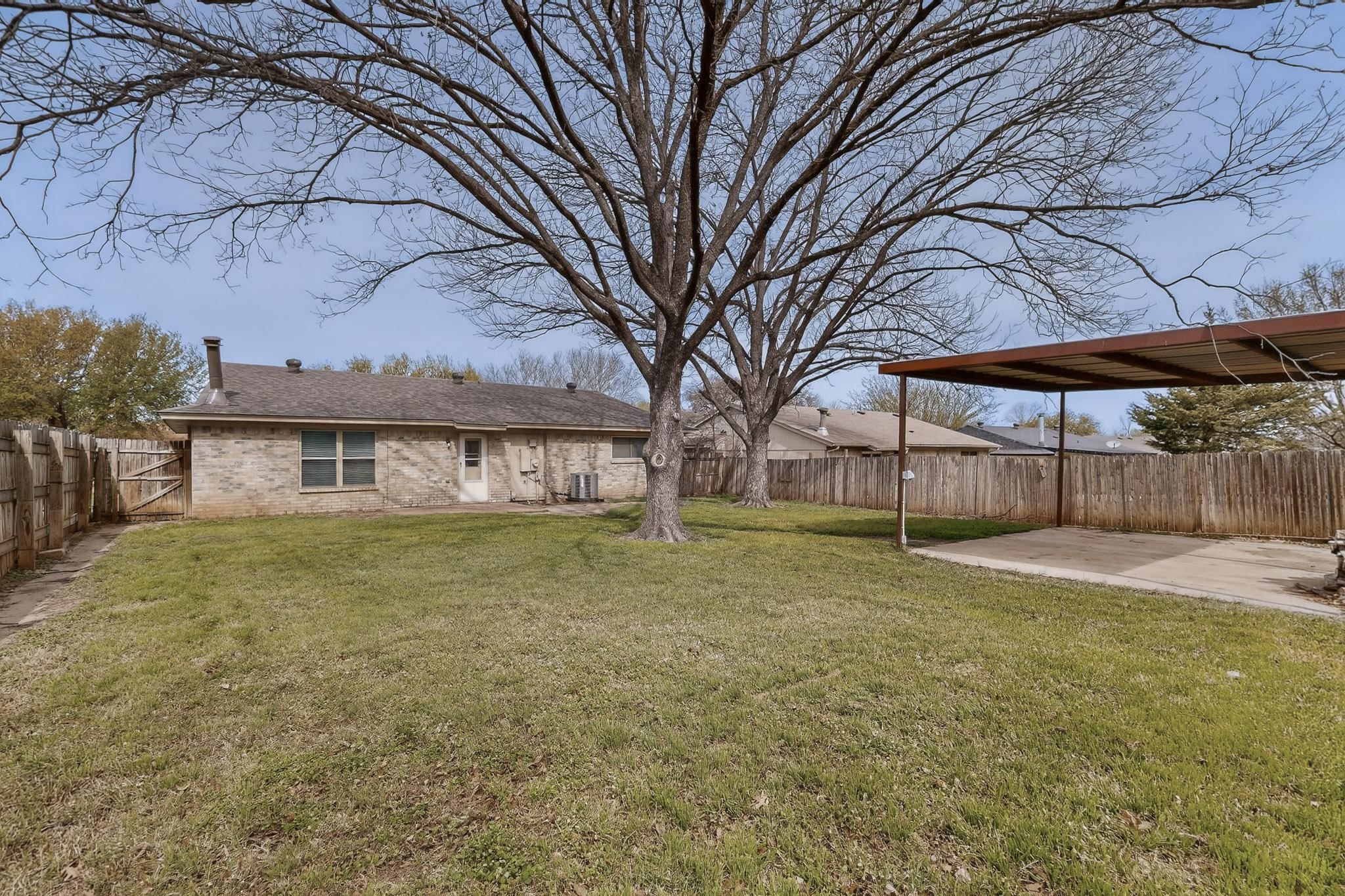733 Reveille Road Fort Worth TX 76108