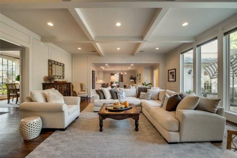 9501 Hill View Drive Dallas TX 75231