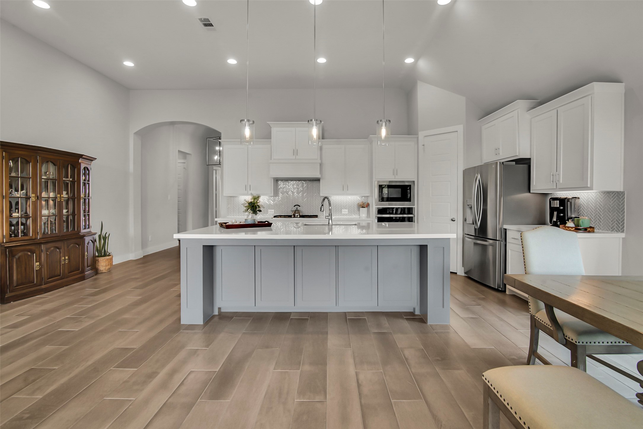 1728 Cannon Street Van Alstyne TX 75495