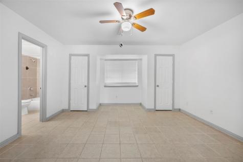 5848 Keeneland Parkway Dallas TX 75211